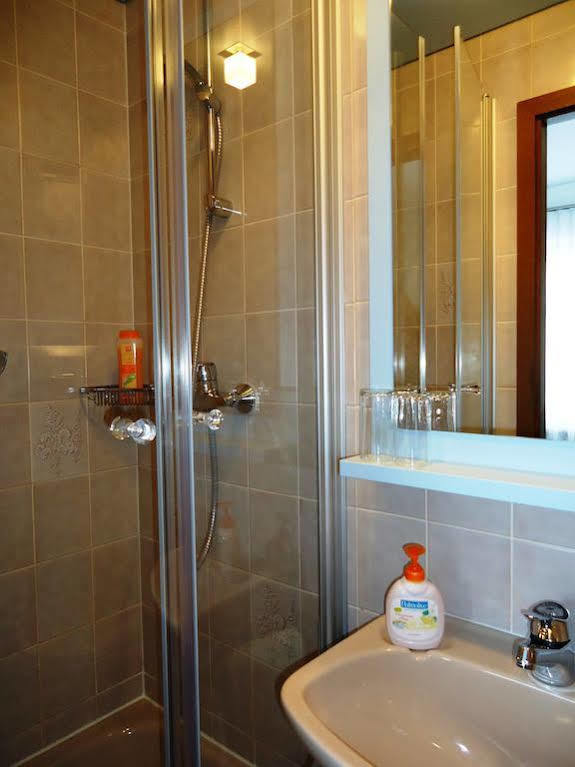 Hotel Koenigsaecker FDH Zewnętrze zdjęcie